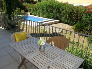 Property, Outdoor Furniture, Outdoor Table, Furniture, Backyard, Real Estate, Yard, Patio, Deck, Leisure