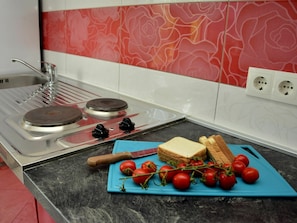 Countertop, Gasherd, Küche, Cooktop, Zimmer, Essen, Herd, Fliese, Küche, Gericht