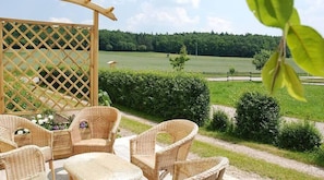 Ferienwohnung Kornkammer (65qm) mit Terrasse und Küche-Terrasse