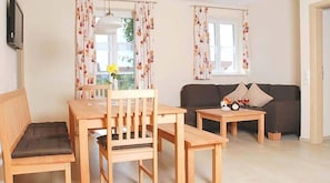 Ferienwohnung Kornkammer (65qm) mit Terrasse und Küche-Essbereich