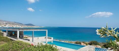 Elite Paros Villa | Villa Sea Front | 3 Bedrooms | Private Pool & Amazing Sea View | Alyki