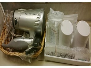 Bathroom amenities
