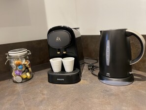 Kaffe och/eller kaffebryggare