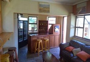 Bar (en el alojamiento)