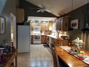 Totally Complete Kitchen set-up! Every appliance and almost every spice