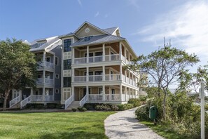 Sunset Island 8 Beach Side Mews Exterior