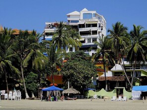 Nuevo Bahia Suites above La Madera Beach