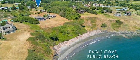 Eagle Cove Lookout is just steps away from beautiful Eagle Cove Beach