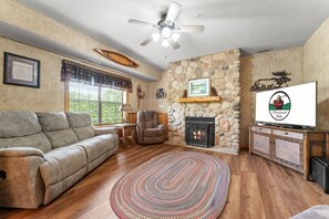 Living Area with Seasonal Fireplace and Cable TV
