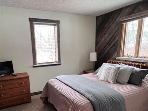 Downstairs Bedroom 1