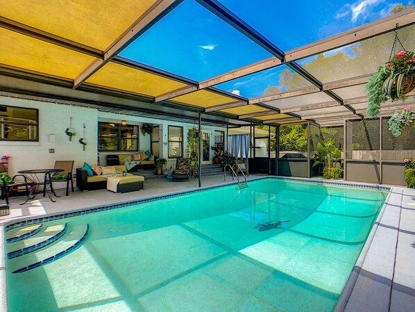 Large beautiful pool.