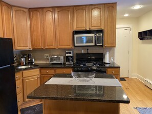 Kitchen Island 