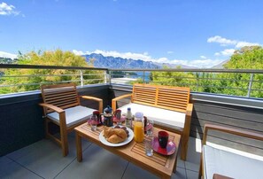 Breakfast at the Balcony