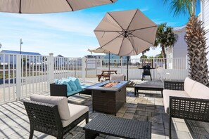 Gulf View Patio with Lots of Seating, Shade & Fire Pit