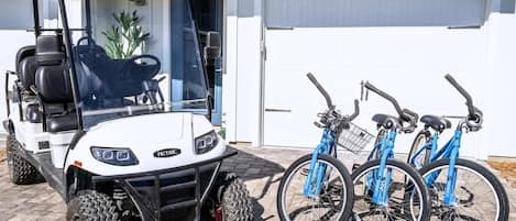 Book Your Stay & Enjoy a 6-Seater Golf Cart & 3 Bikes