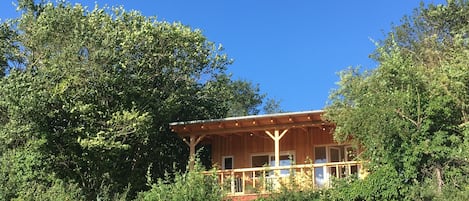 Côté ouest, 
 au premier rang pour le coucher du soleil.