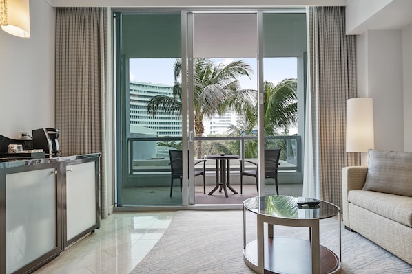 Junior Suite 1 at Sorrento Residences- Miami Beach - a SkyRun Miami Property - 