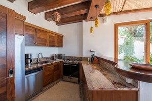 Lower living room - fully equipped kitchen