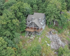 Aerial shot of the cliffside at Eagles Landing 