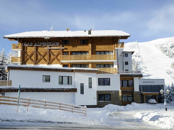 Schnee, Winter, Eigentum, Haus, Die Architektur, Zuhause, Dach, GebÀude, Grundeigentum, Bergstation