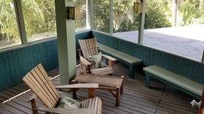 The perfect place for an indoor morning coffee with your loved one.