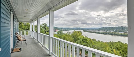 Cincinnati Vacation Rental | 3BR | 2.5BA | 2 Stories | 1,600 Sq Ft