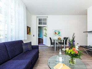Villa Höger Whg.1 - Blick auf den hellen Wohn-/ Essbereich
