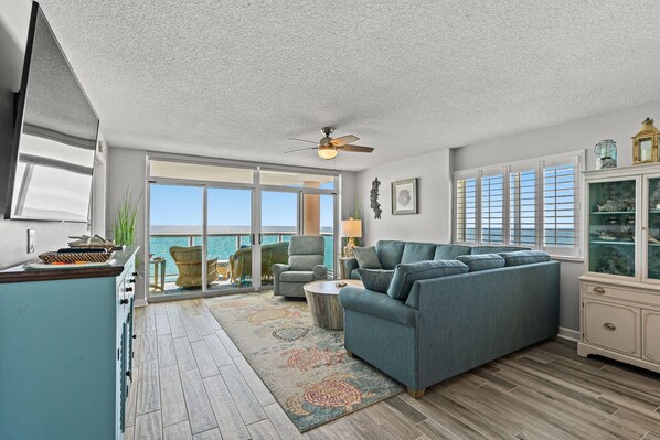 Laguna Keyes 711 offers incredible views from the oceanfront living room.