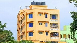 Apartment building