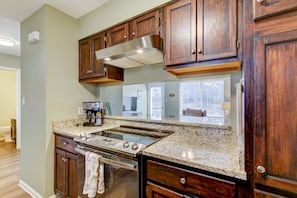 Fully stocked Kitchen