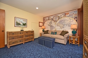Kaanapali Royal D302 Second bedroom or office 1