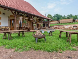 Sky, Plant, Building, Wood, Cloud, Tree, Land Lot, Table, Leisure, Outdoor Furniture