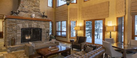 2.0-telluride-gold-hill-living-room-fireplace