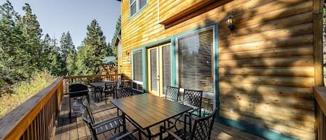 The deck is a great space to dine outside! Two tables that seat 6 each.