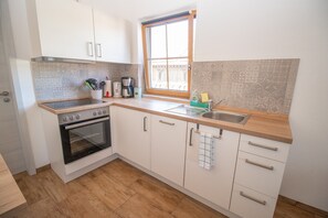 freundliches Appartement- 2 Personen, 24qm-Die Küche