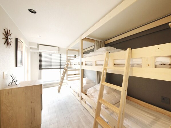 ・ [Group room] A bunk bed room that can accommodate up to 4 people.