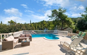 pool