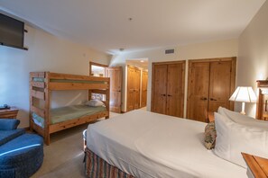 Furniture, Room, Bedroom, Indoors, Bed