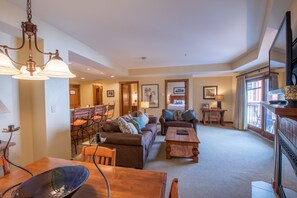 Flooring, Indoors, Room, Living Room, Couch