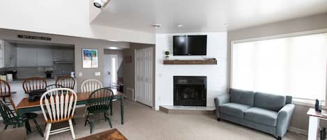 Updated entertainment center, smart TV, gas fireplace, great space.