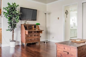 Living room with Smart TV and Roku