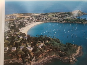 Plage de Port mer et la pointe du grouin