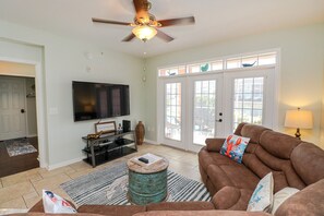 St. Augustine Beach Rentals Living Room