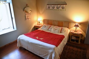 Bedroom3- Double Bed