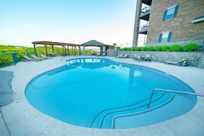 Seasonal Outdoor Pool Access