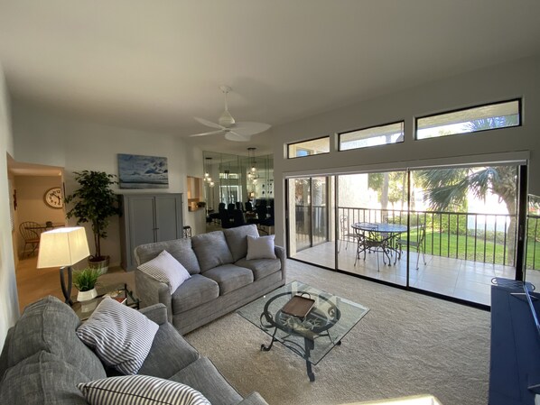 Living Room, looking out towards lanai