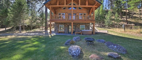 Endless adventure awaits from this stunning Thompson Falls cabin!