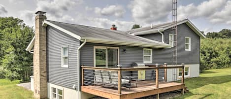 Get away to Zanesville to stay at this vacation rental house!