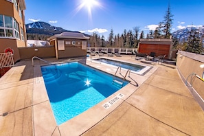 Common Pool & Hot Tub (Plunge pool 17ft x 10 ft , 1.2 metres deep)