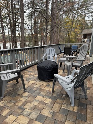 Enjoy  large patio with excellent view of lake. Smokeless fire pit, gas grill